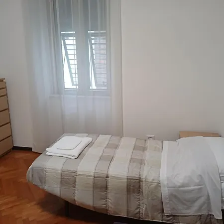 Apartment Casa Tua Wifi - Spaziosa Per 4-5 Persone