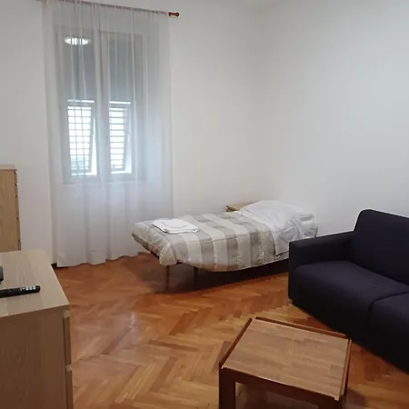 Casa Tua Wifi - Spaziosa Per 4-5 Persone Trieste